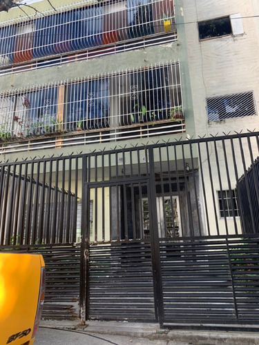 Venta . Apartamento. San Bernardino. Caracas 157223