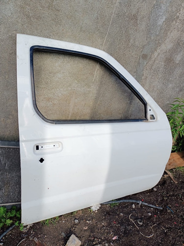 Puerta Nissan Terrano Delantera Derecha Año 07-15 Original