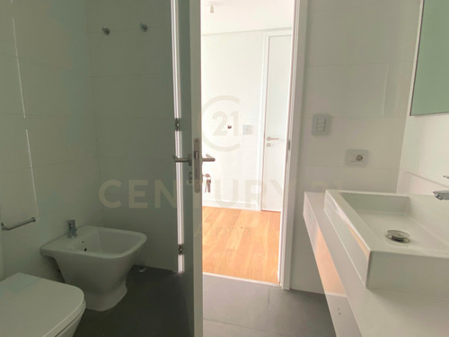 Oportunidad 3 Dormitorio Más Servicio En Edificio Forum