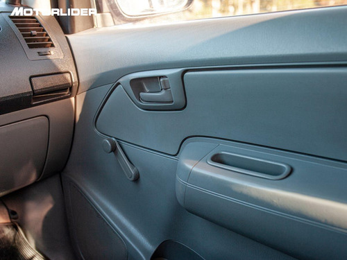 Imagen 15 de 25 de Toyota Hilux Dx Td 2.5 4x2 Extra Full | Permuta / Financia