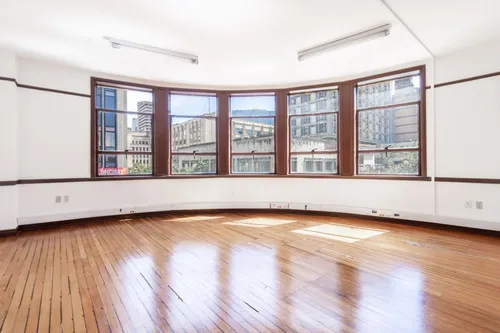 Oficina En Arriendo En Sagrado Corazón. Cod A6587