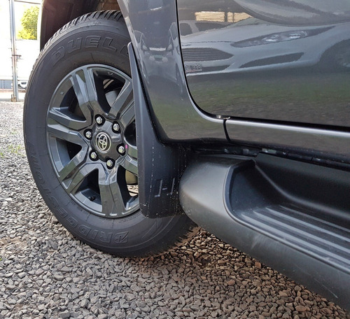 Imagen 11 de 23 de Toyota Hilux Srv 4x2 Manual Okm
