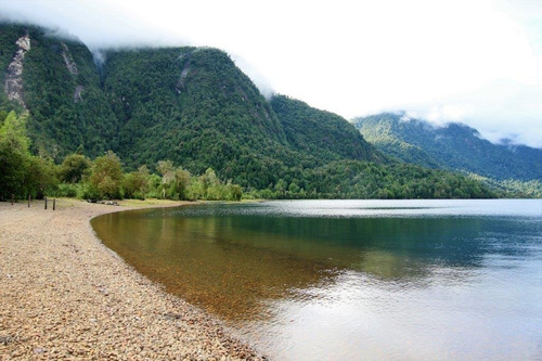 Imagen 9 de 13 de Terrenos A Orilla De Laguna Y Rio En La Patagonia