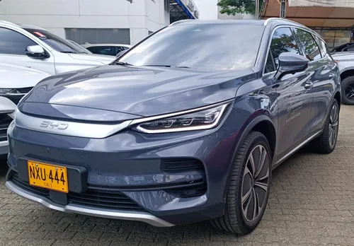 Byd Tang Modelo: 2025