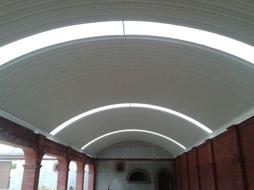 Imagen 4 de 9 de Arcotechos Y Estructuras Para Escuelas