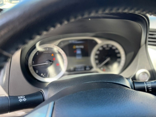 Imagen 10 de 13 de Nissan Frontier 2017 Le Plus 4x4 Nueva
