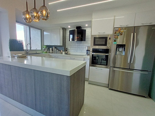 Imagen 9 de 11 de Yosmar & Fernando Alquila Apartamento En Res Le Parc Suite, El Parral. Al - 108