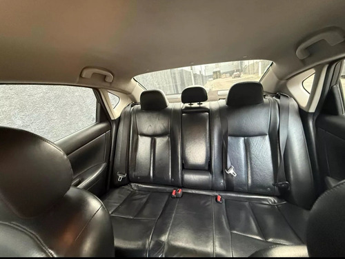 Nissan Sentra 2.0 Sl Unique Flex Aut. 4p