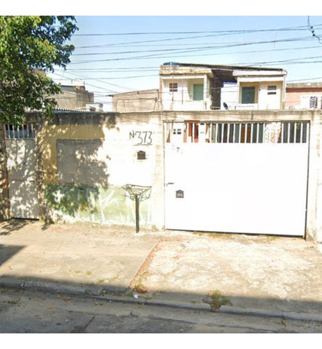 Vende Terreno Que Possuem 5 Casas Com 2 Cômodos Cada Casa