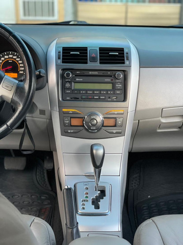 Toyota Corolla Gli 2012 Automatico