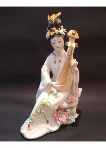 Antiga Escultura Em Porcelana Japonesa Gueirxa 17200 Rrdeco
