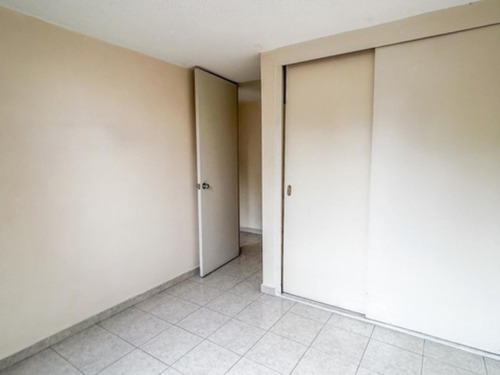 Venta De Local / Calzada Del Hueso Número 160, Local 14-b, Ex Hacienda De Coapa, Coyoacán, Cdmx / Cm1-ru 163