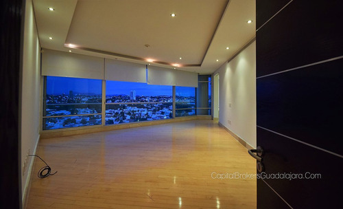 Departamento De Lujo En Venta En Torre Zsense Andares