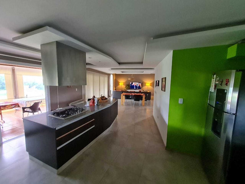 Siete Soles Espectacular Casa 320m2 Cub.