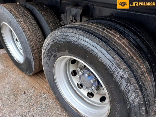 Imagem 15 de 15 de Volvo Vm 260 Câmara Fria Thermo King Trucado 6x2 Ano 2006