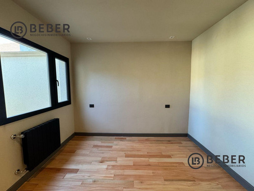 Venta Ph 3 Ambientes Con Patio Y Pileta, Parque Luro, Mar Del Plata