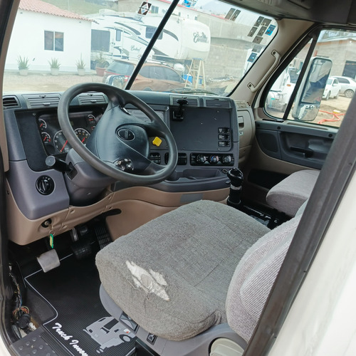 Camion Importado Para Placas Federales Especial Para Volteo