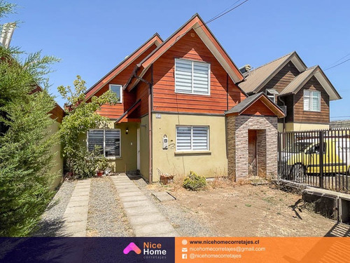 Arriendo Casa De 2 Pisos En Sector Residencial En G Mistral.
