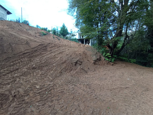 Terreno En Valle De Bravo Casas Viejas