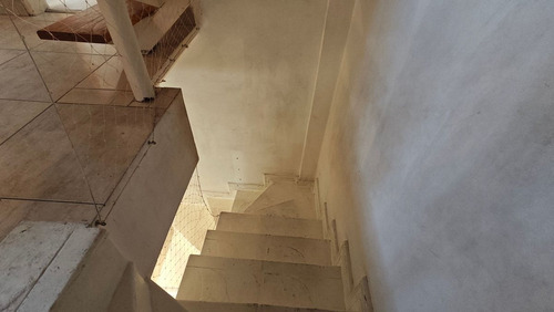 Ph Triplex 4 Ambientes Con Patio Caseros