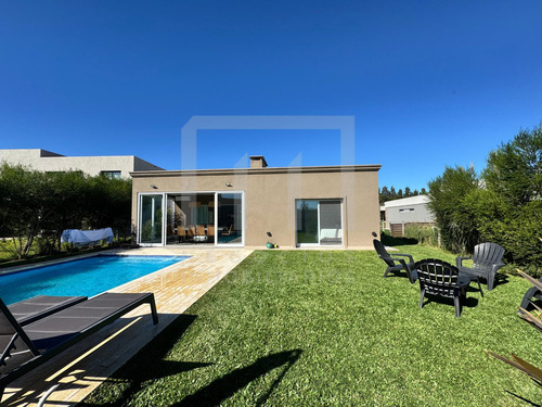 Casa En Venta En San Ferlipe Canning Village, Ezeiza