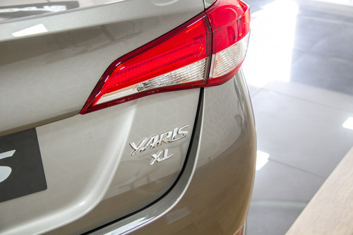 Toyota Yaris Sedan 1.5 Xl Plus Connect Cvt (flex)