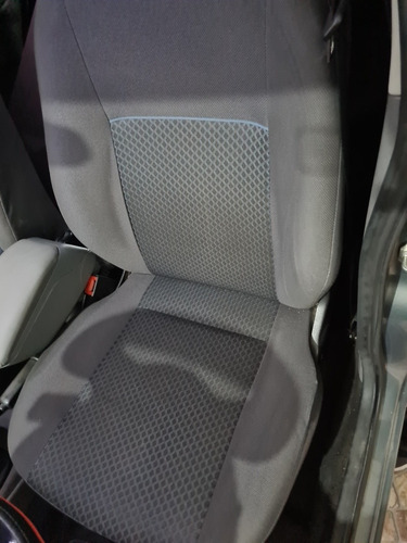 Imagen 10 de 15 de Chevrolet Classic 2012 1.4 Lt Spirit