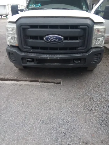 Ford F-350 6.2 Xl Mt