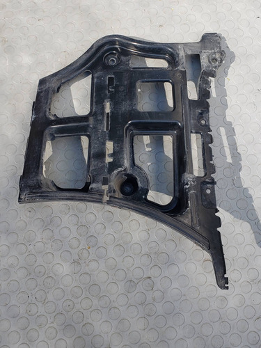 Guia De Facia Trasera Derecha Bmw 325i 2006 -2009