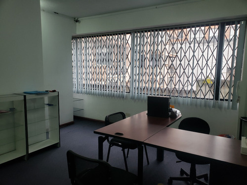Imagen 3 de 12 de Suite Barata De Venta En Naciones Unidas Y America, Zona Tranquila. De Oportunidad Frente Mall Plaza De Las Americas. Uso De Oficina, Estudio O Vivienda. Ideal Abogados, Contables, Estudio Fotografico