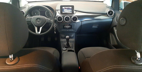 Mercedes Benz B200