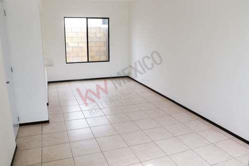 Imagen 2 de 22 de Casa En Venta En Carretera Internacional Tuxtla-ocozocoautla A 15 Min. De La Ciudad. Fracc. Bosques Del Sayab