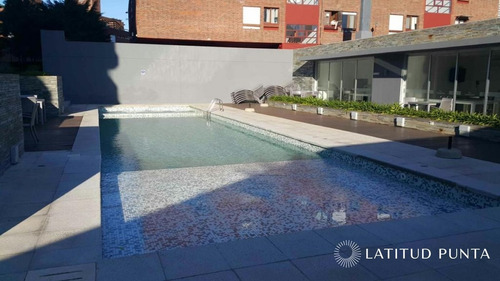 Apartamento En Mansa- Ref: 616