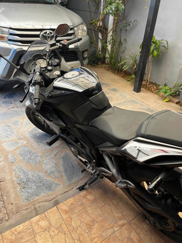 Imagen 3 de 4 de Bajaj Rouser Rs 200 Impecable!! Realmente Nueva!! 266km!!!!