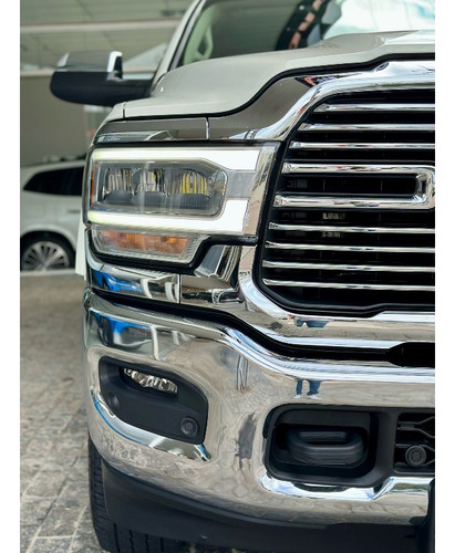 RAM 3500 6.7 I6 TURBO DIESEL LARAMIE CD 4X4 AUTOMÁTICO