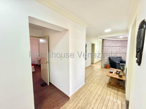 Apartamento En Venta El Rosal 25-21405