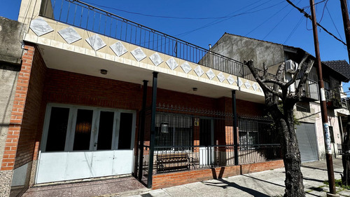Venta Casa 3 Ambientes, Cochera, Patio Y Pileta San Justo, Centro La Matanza