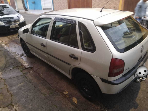 Volkswagen Gol 2000 1.0 16v 5p