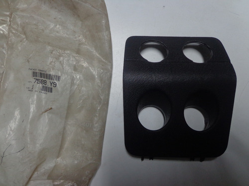 Imagem 3 de 3 de Painel Console No Piso Peugeot 106 Original