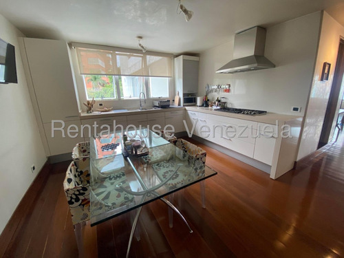 Hermoso Apartamento En Venta, Urb. Lomas De San Roman
