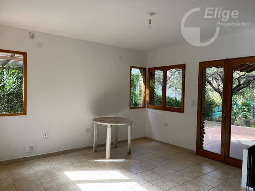 Imagen 2 de 15 de La Arboleda, Villa Warcalde, Casa En Venta 3 Dorm.
