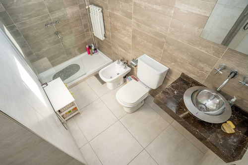 Penthouse Único En Haedo Con Terraza Y Cochera