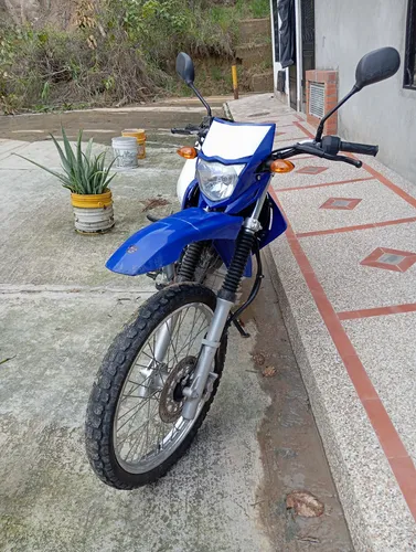 Xtz 125 Azul Blanco Modelo 2022 Soat Y Tecno Al Día