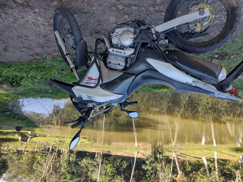Imagem 3 de 10 de Honda Xre 2013