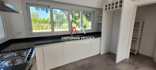 Casa En Venta En Puertos Del Lago - Vistas - Escobar
