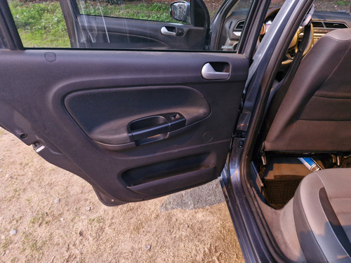 Perfecto Estado, Par De Detalles En Espejo Piloto Y Chapa