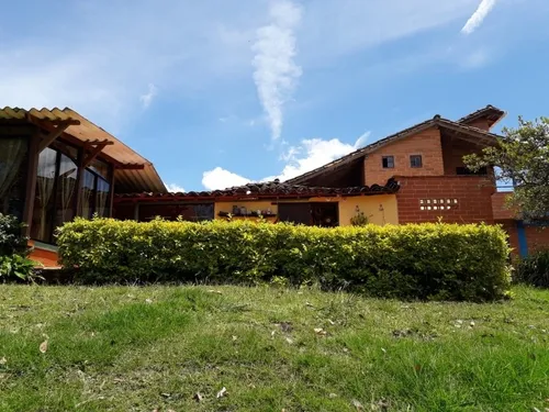 Finca Marinilla Via Peñol Guatapé