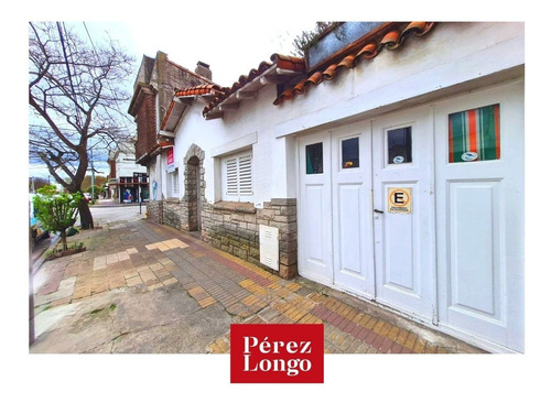 Imagen 2 de 3 de Real Oportunidad! Chalet 3 Amb Con Cochera A Reciclar