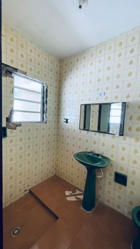 Imagem 8 de 16 de Casa Com Espaço Para Piscina, No Bairro Savoy, Em Itanhaém