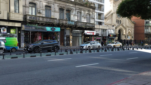 Alquiler Local Comercial 200 Mts 2 En 18 De Julio Cordón.